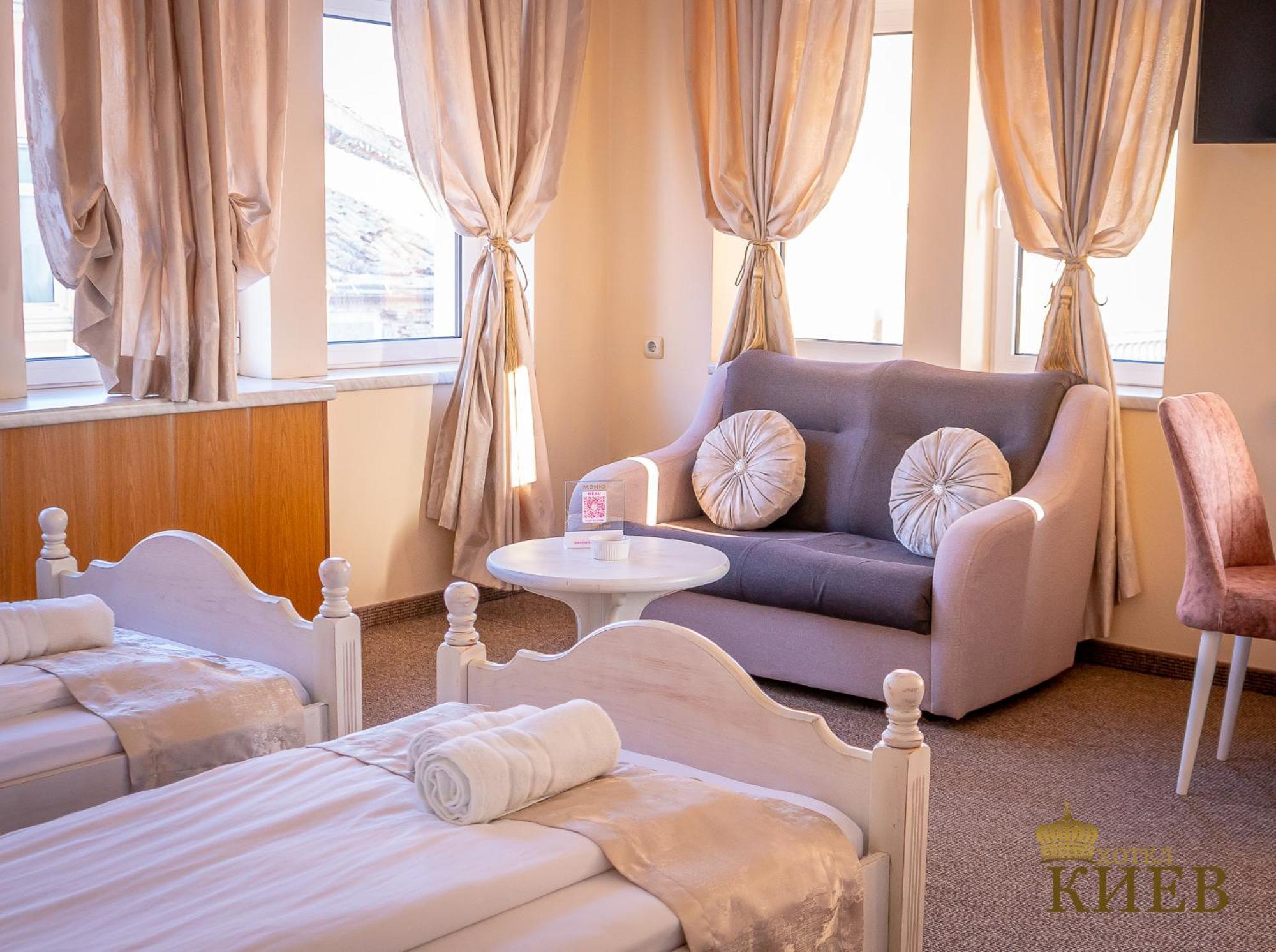 Hotel Kiev Veliko Tărnovo Exterior foto